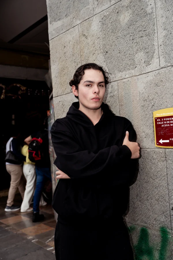 Sudadera Essential Negra