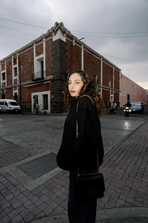 Sudadera Essential Negra