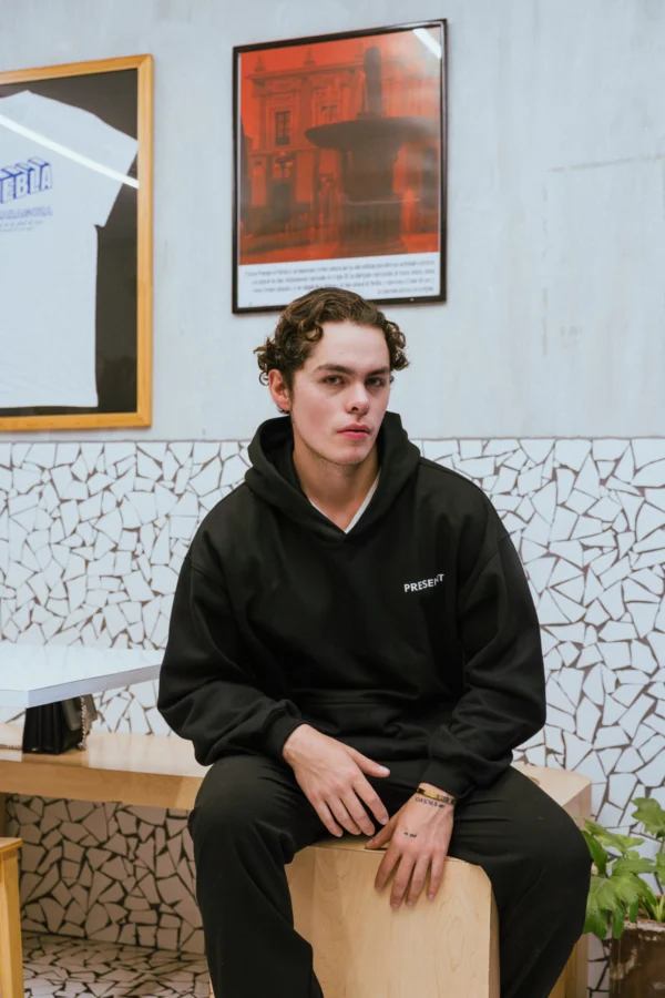 Sudadera Present Signature Negra